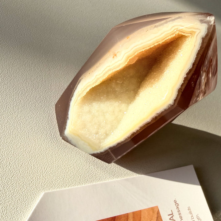FrequenSoul Agate point – 96g | 6x4cm