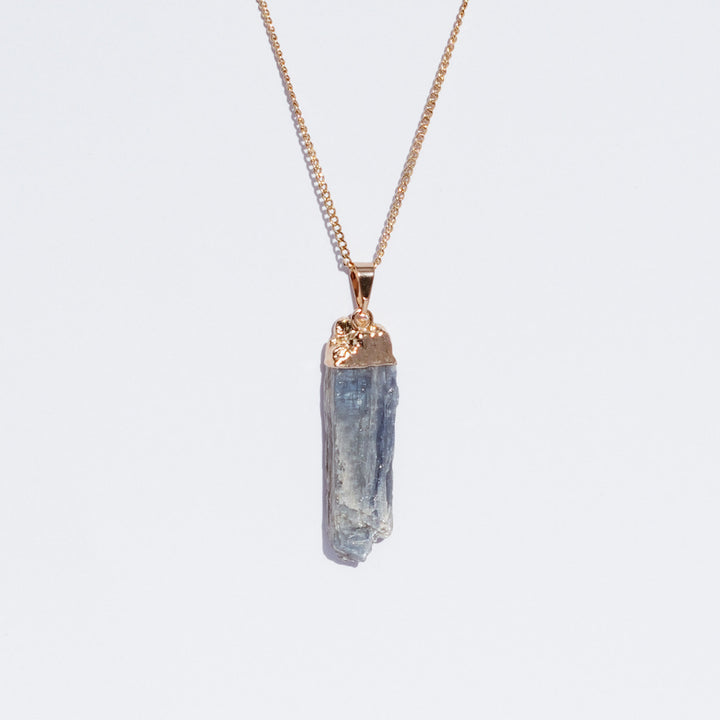 EARTH’S ELEMENT CLEARLINE Kyanite Pendant Necklace
