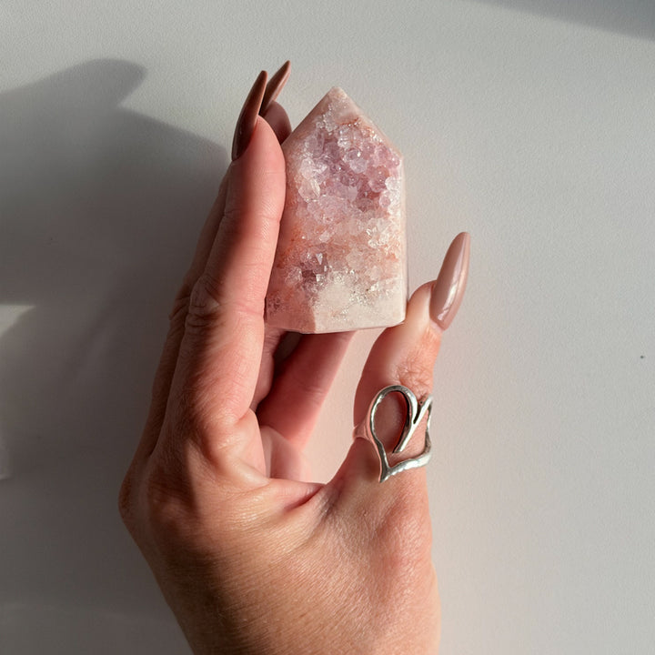 Pink Amethyst Point | 88g | 6x3.5cm
