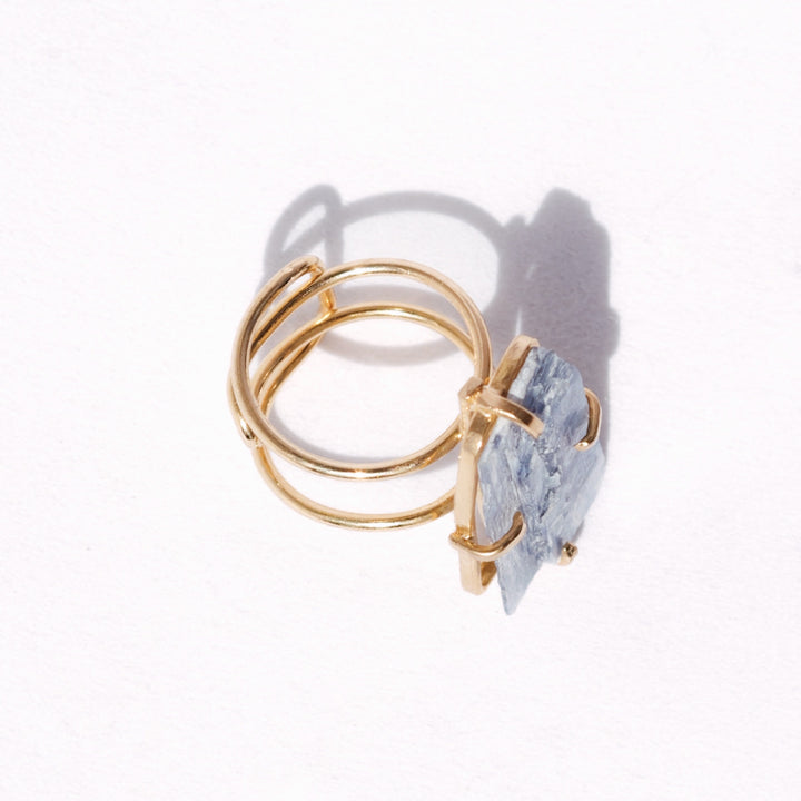 MINERAL LOOP CLEARLINE Kyanite Ring