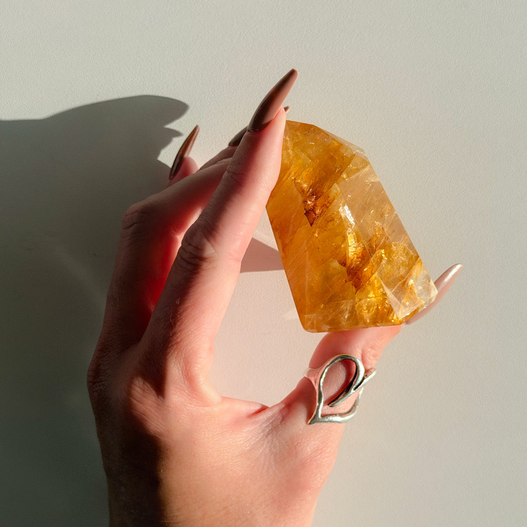 Golden Healer Freeform Point | 154g 7.5x4.5cm