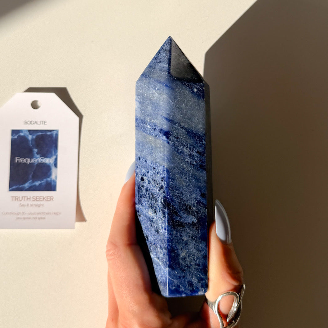 FrequenSoul Sodalite Tower – 400g | 14 x 4.5cm