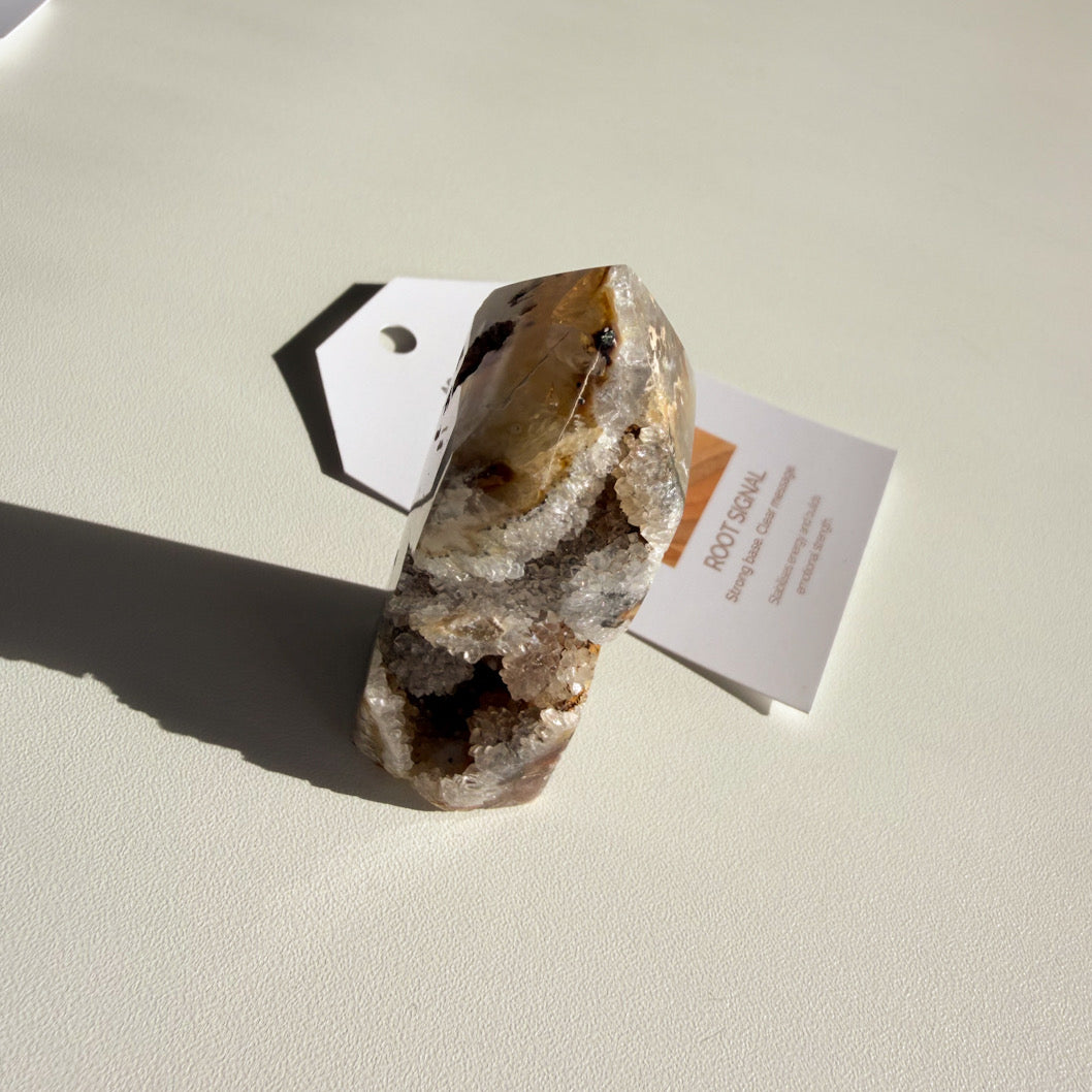 Agate with Druzy Quartz | 63g | Root Signal | Brazil