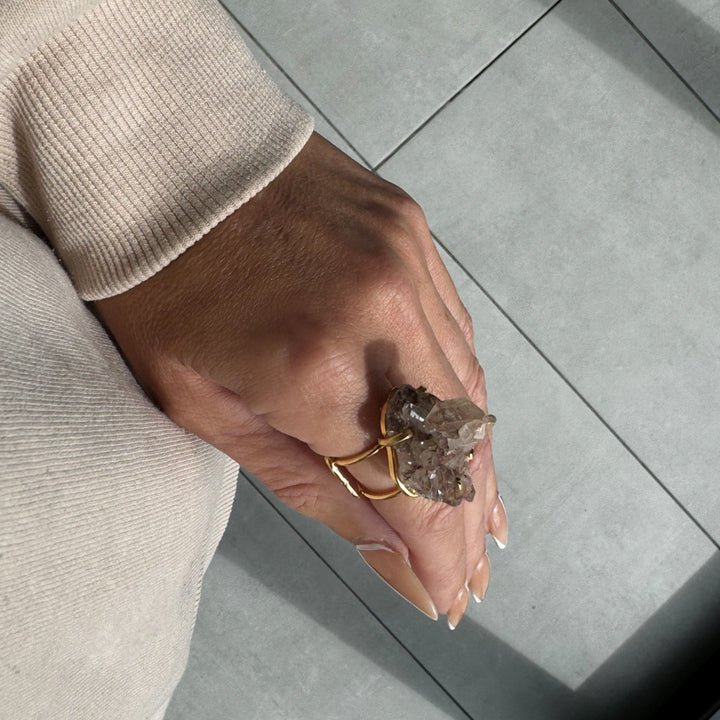 MINERAL LOOP EASE POINT Lithium Cluster Ring