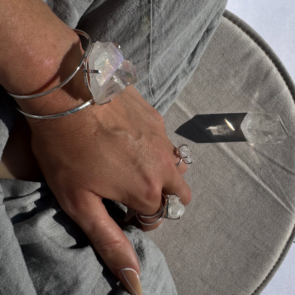 MINERAL CURRENT  Clear Quartz Bracelet