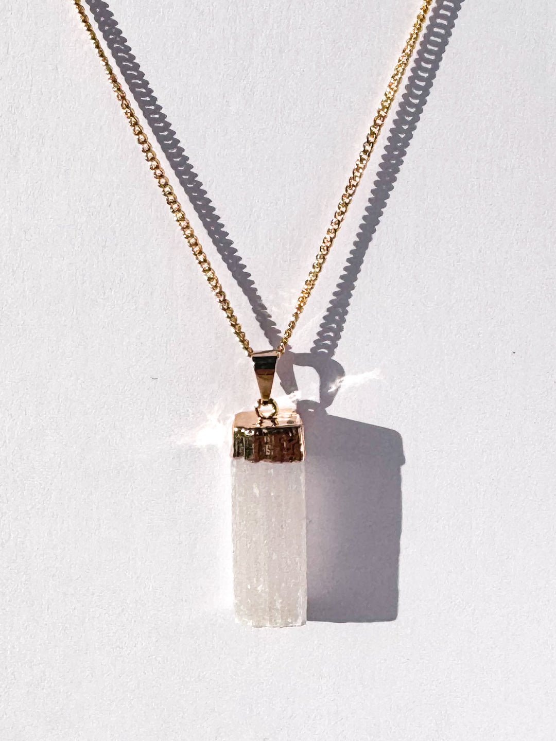 EARTH’S ELEMENT CIRCUIT CLEANER Selenite Pendant