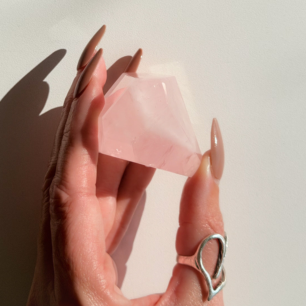 ROSE QUARTZ Freeform – 107g | Brazil