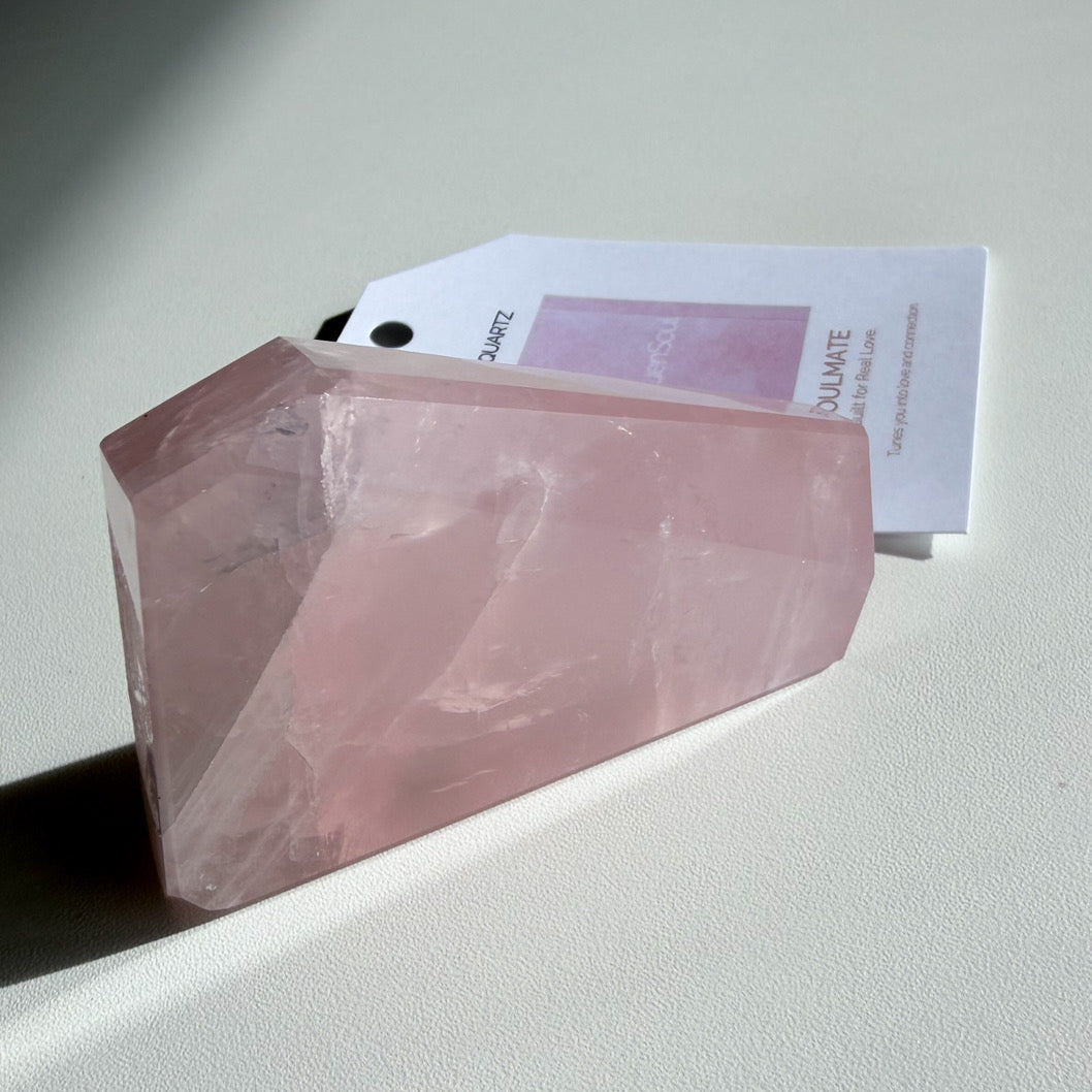ROSE QUARTZ Freeform – 148g | Brazil