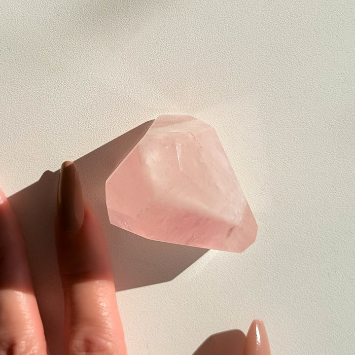 ROSE QUARTZ Freeform – 107g | Brazil