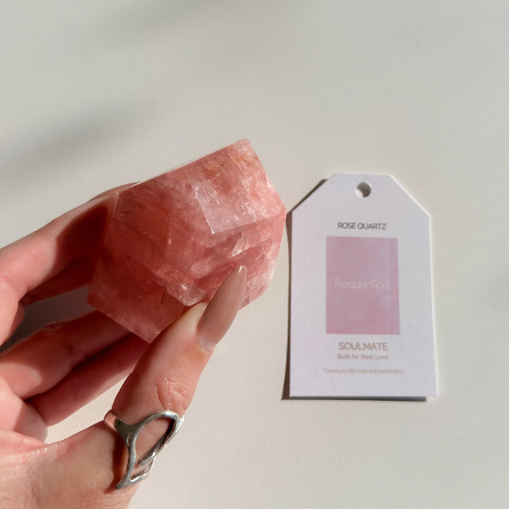 DEEP ROSE QUARTZ Freeform – 180g | Brazil