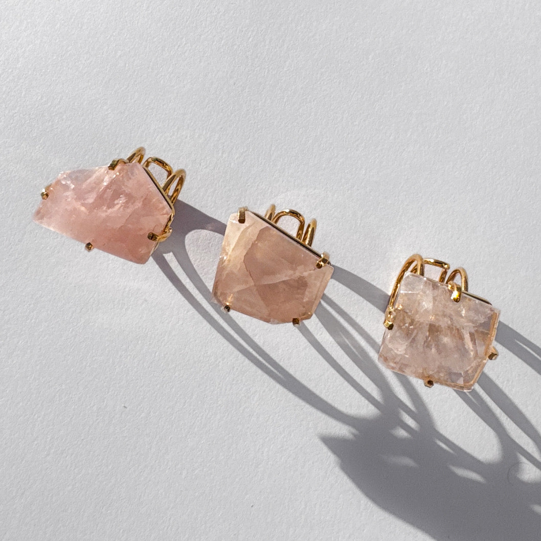 SOULMATE Rose Quartz Mineral Current Ring