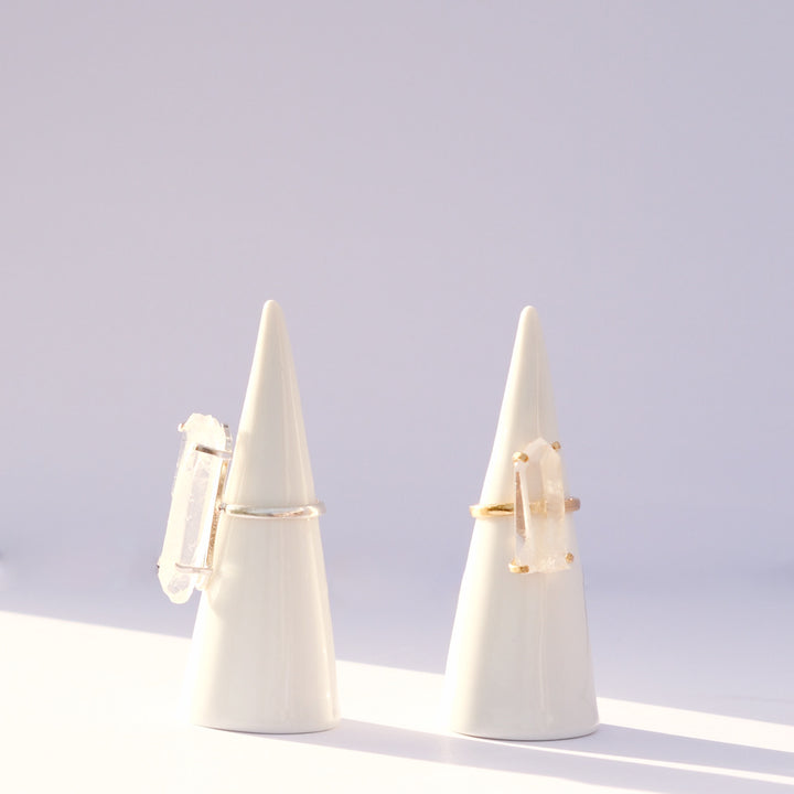 SIGNAL BAND Lemurian Point Ring