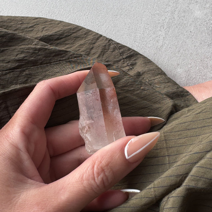 RAW SELECTS Lithium Quartz — Ease Point → Calm, Healing, Emotional Release