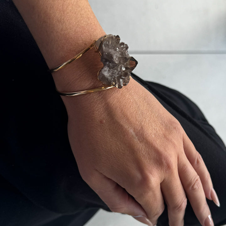 MINERAL CURRENT GROUND RULE Smokey Cluster Quartz Bracelet