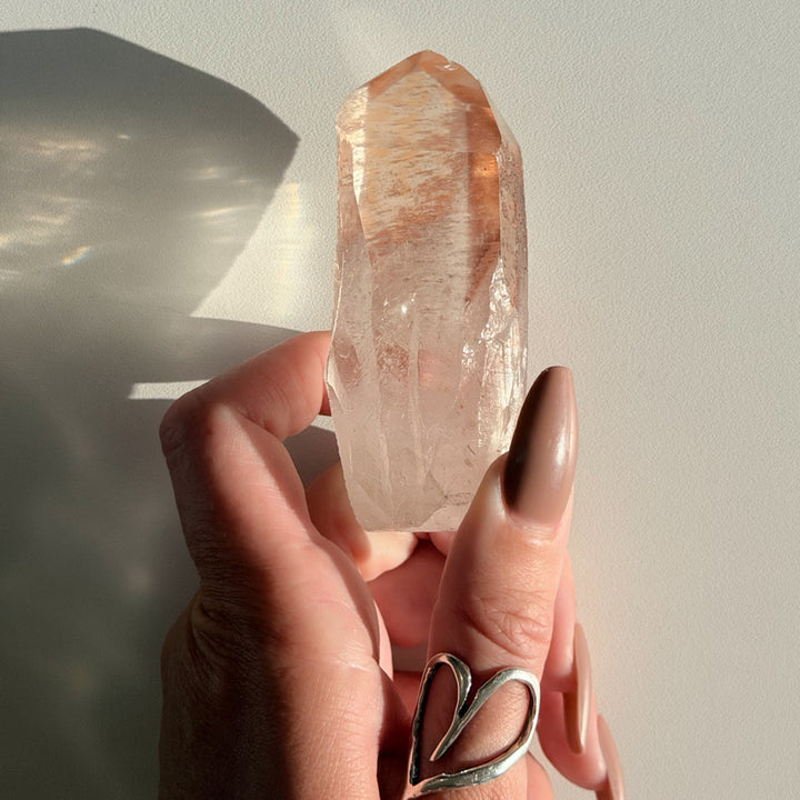 LITHIUM QUARTZ | 140g | 8.5x3cm