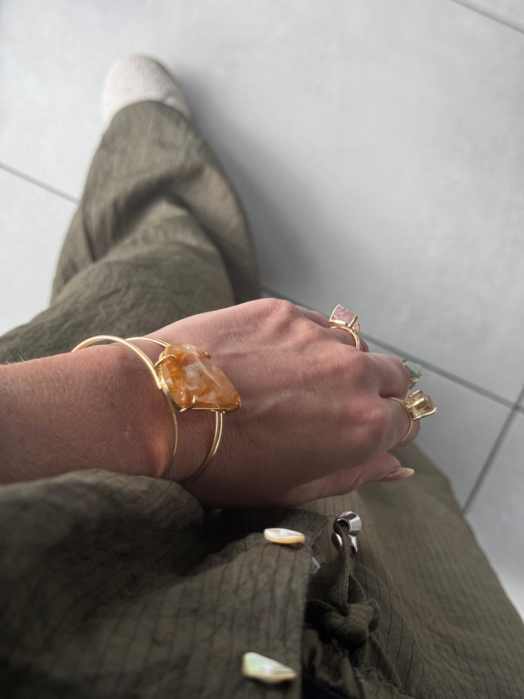 MINERAL CURRENT CORE RESTORE Golden Healer Crystal Cuff