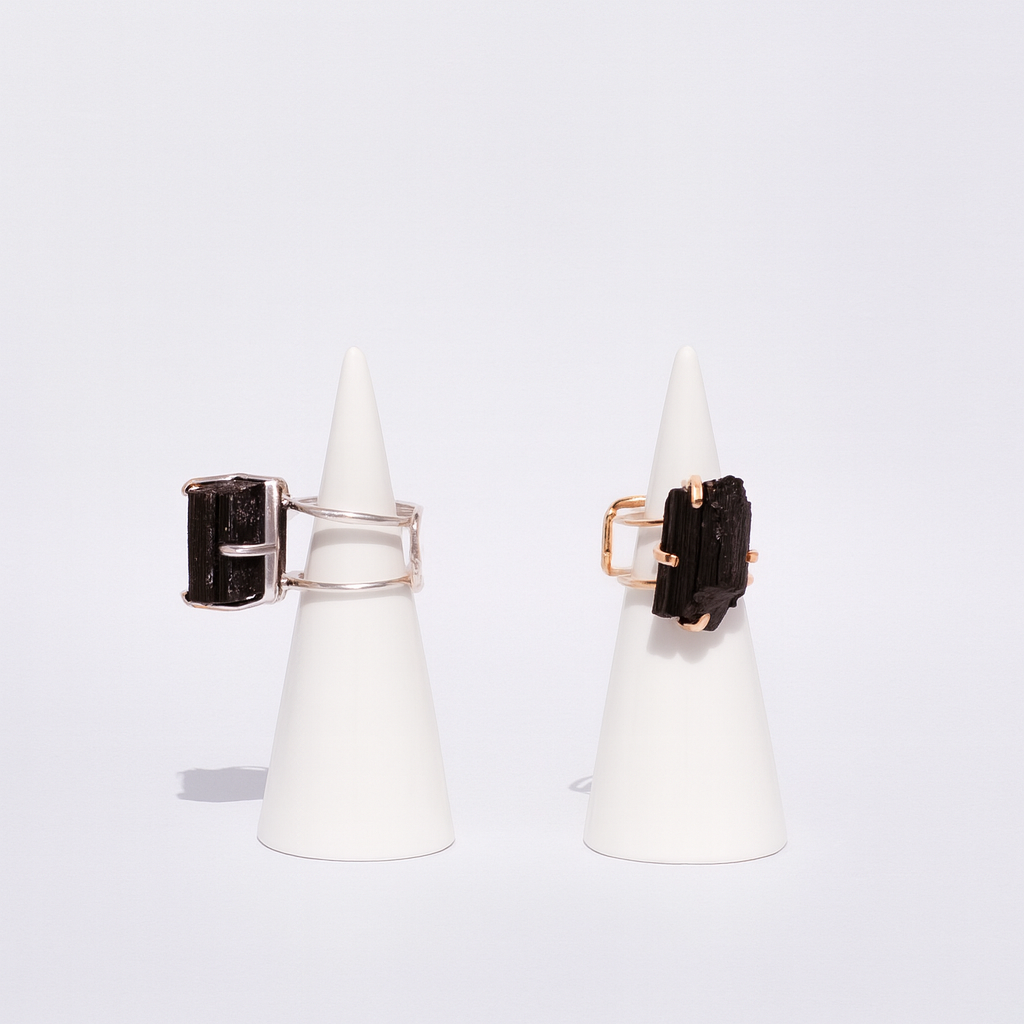 MINERAL LOOP FORCE FIELD Black Tourmaline Ring