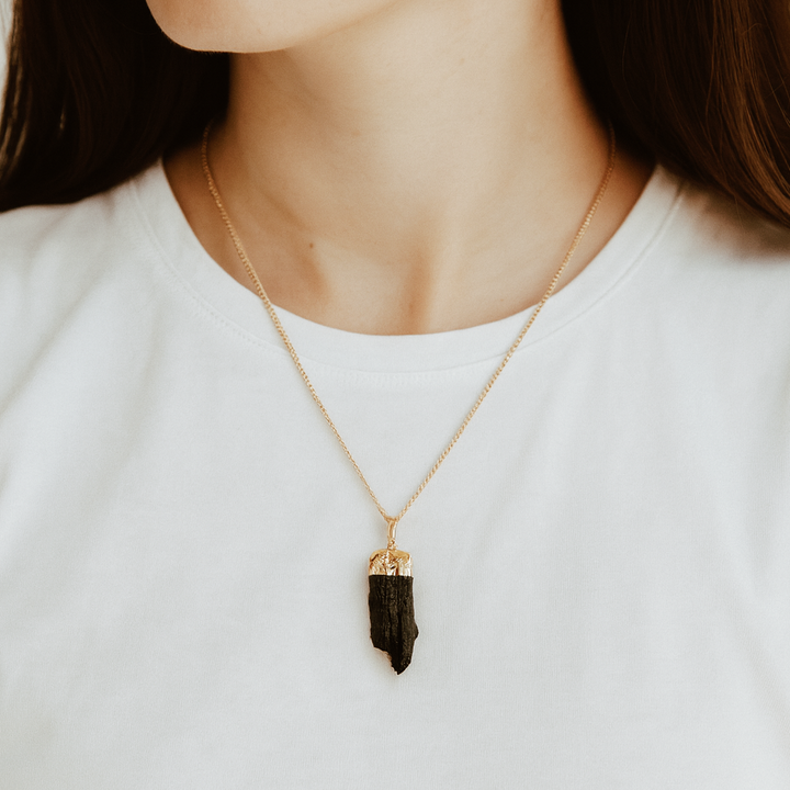 EARTH’S ELEMENT FORCE FIELD Black Tourmaline Pendant Necklace