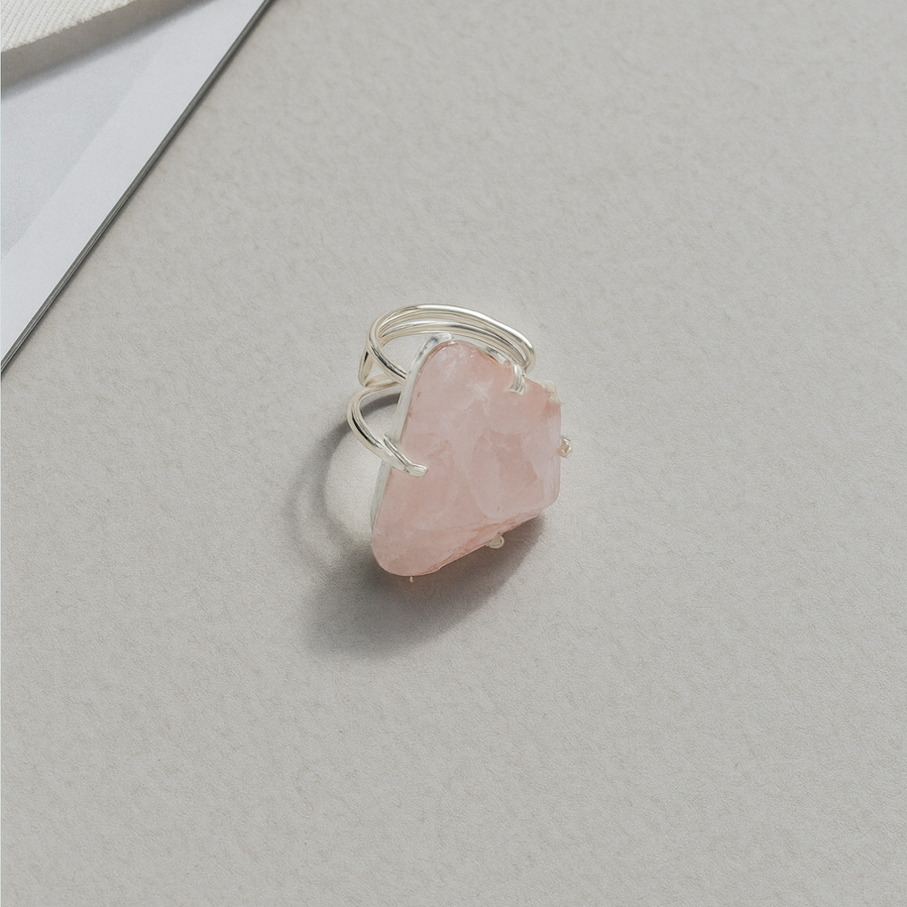 MINERAL LOOP COMPASSION CODE Rose Quartz Ring