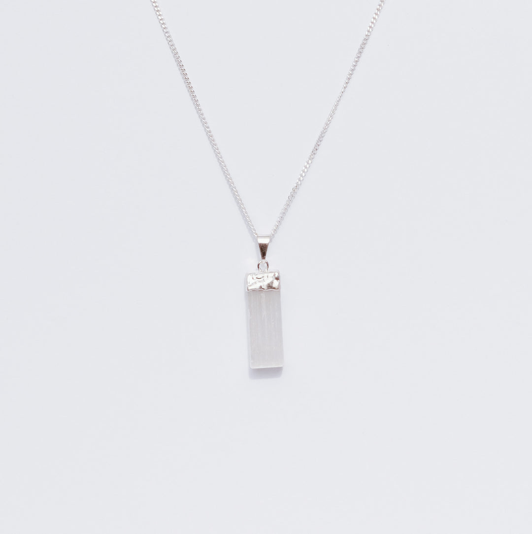 EARTH’S ELEMENT CIRCUIT CLEANER Selenite Pendant