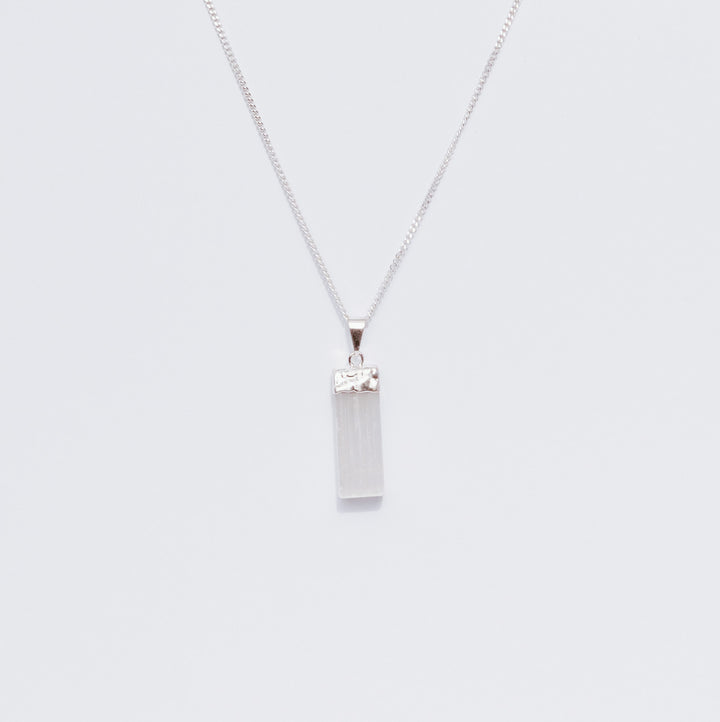 EARTH’S ELEMENT CIRCUIT CLEANER Selenite Pendant