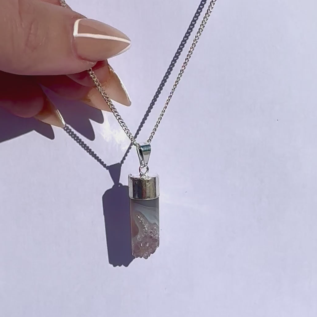 EARTH’S ELEMENT Amethyst/Agate Pendant Necklace