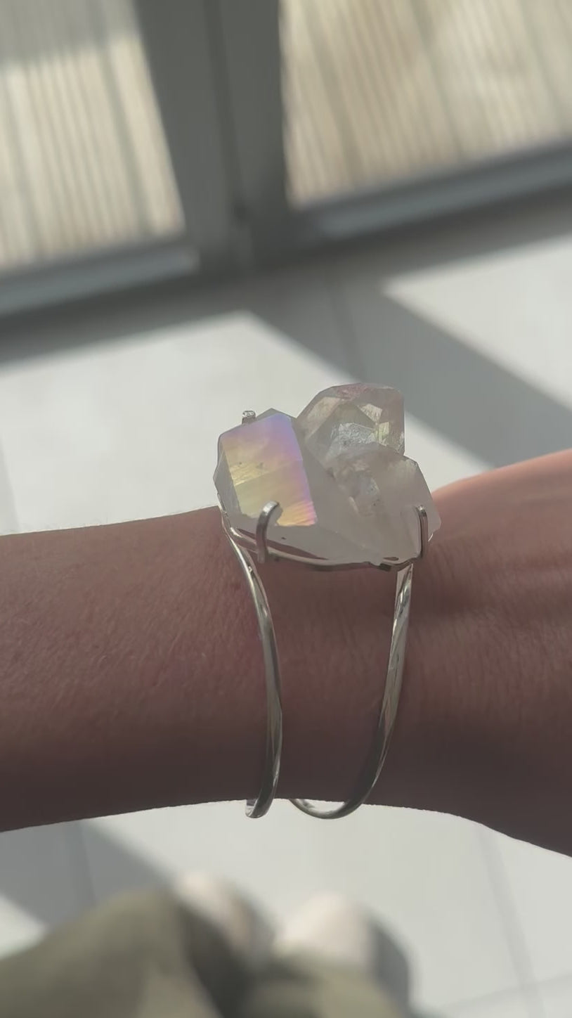 MINERAL CURRENT  Clear Quartz Bracelet