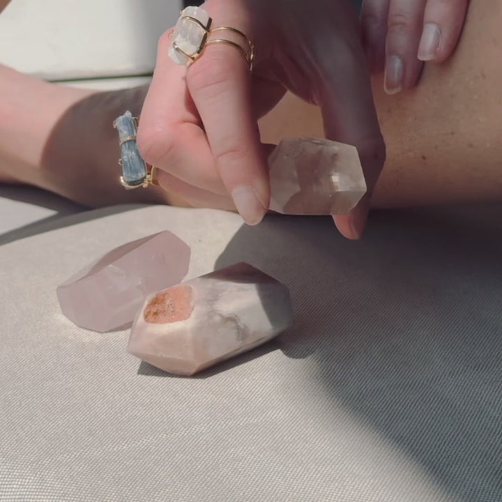 STILLNESS SIGNAL               Crystal Set – Find Calm & Quiet Strength